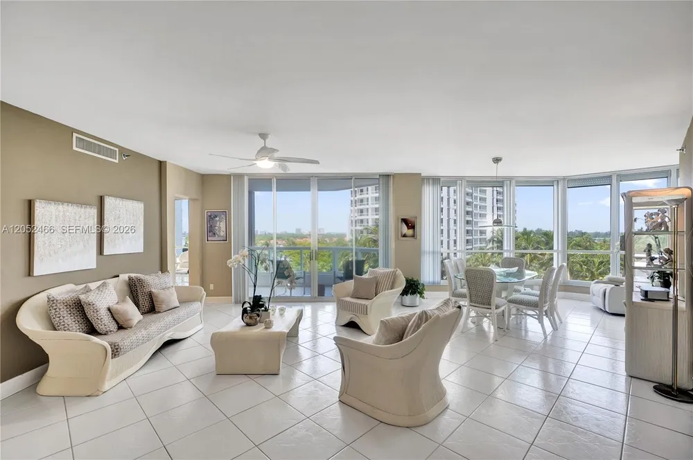 21150 Point Pl, Aventura, FL 33180