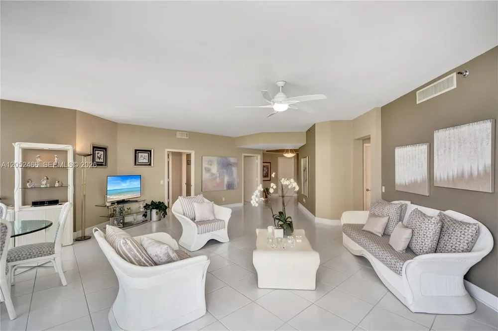 21150 Point Pl, Aventura, FL 33180