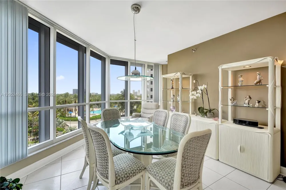 21150 Point Pl, Aventura, FL 33180
