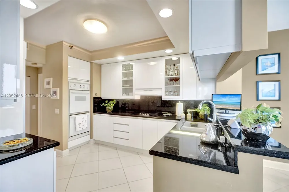 21150 Point Pl, Aventura, FL 33180