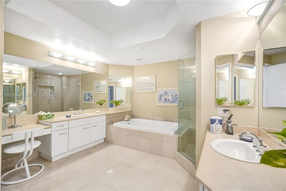 21150 Point Pl, Aventura, FL 33180