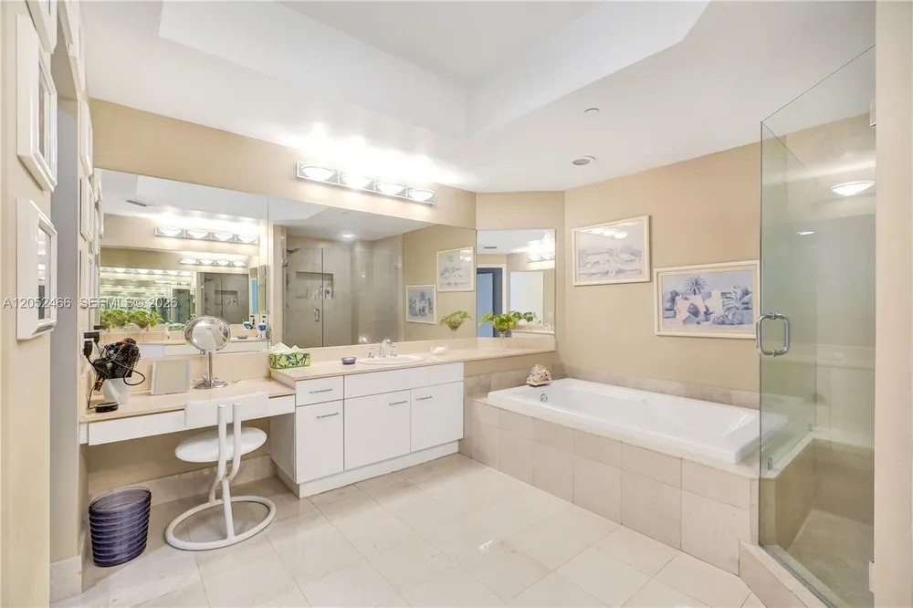 21150 Point Pl, Aventura, FL 33180