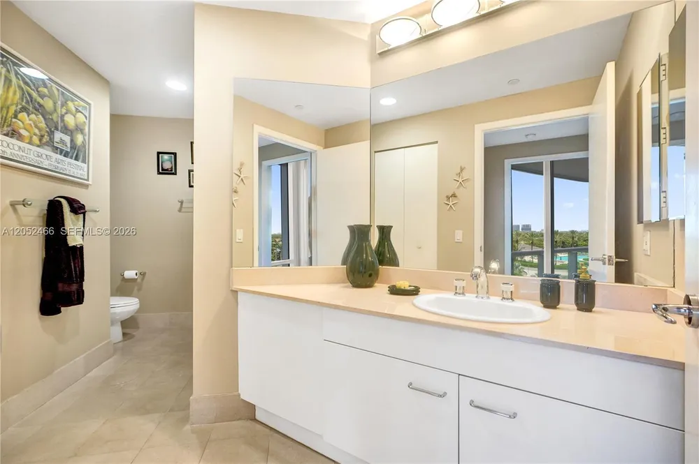 21150 Point Pl, Aventura, FL 33180