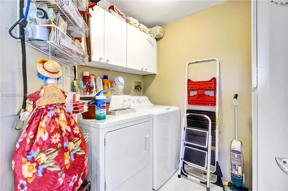 21150 Point Pl, Aventura, FL 33180