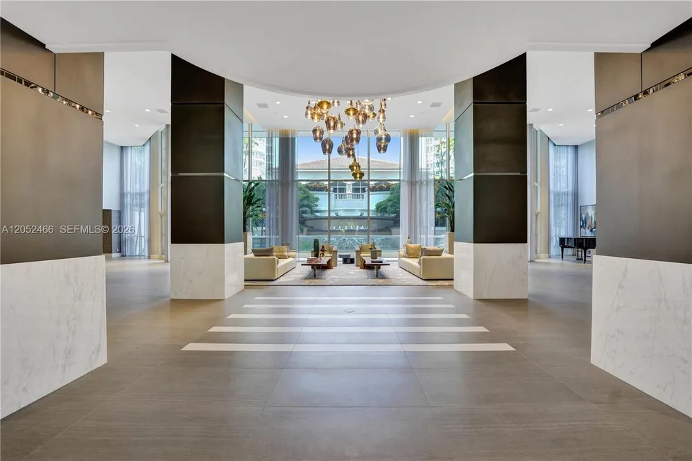 21150 Point Pl, Aventura, FL 33180