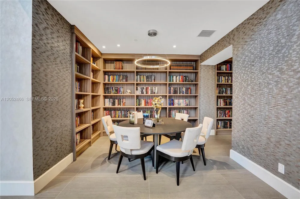 21150 Point Pl, Aventura, FL 33180