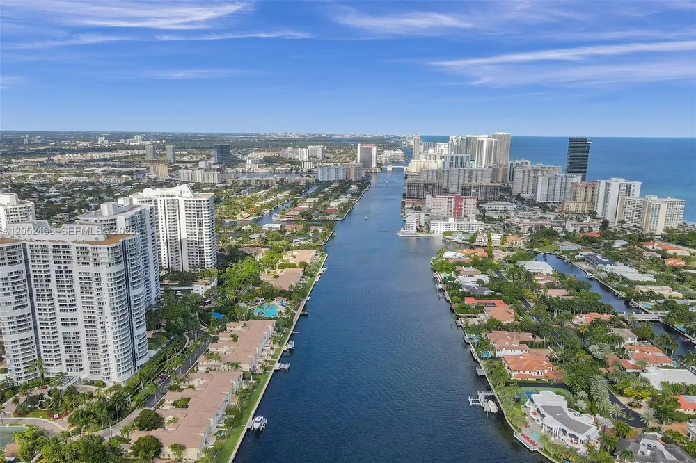 21150 Point Pl, Aventura, FL 33180