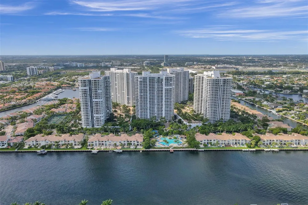21150 Point Pl, Aventura, FL 33180