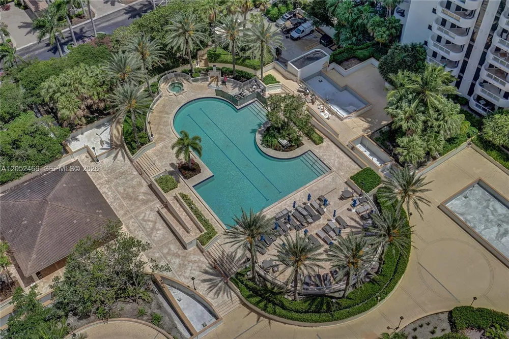 21150 Point Pl, Aventura, FL 33180