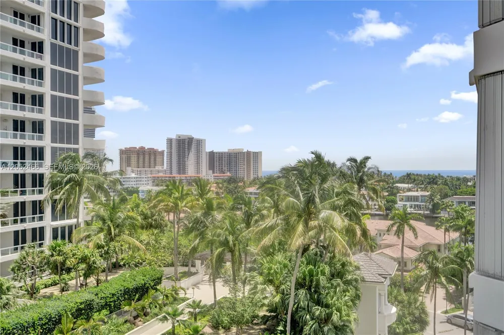 21150 Point Pl, Aventura, FL 33180