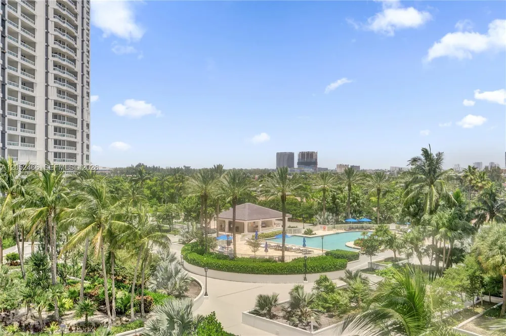 21150 Point Pl, Aventura, FL 33180