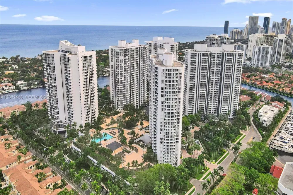21150 Point Pl, Aventura, FL 33180
