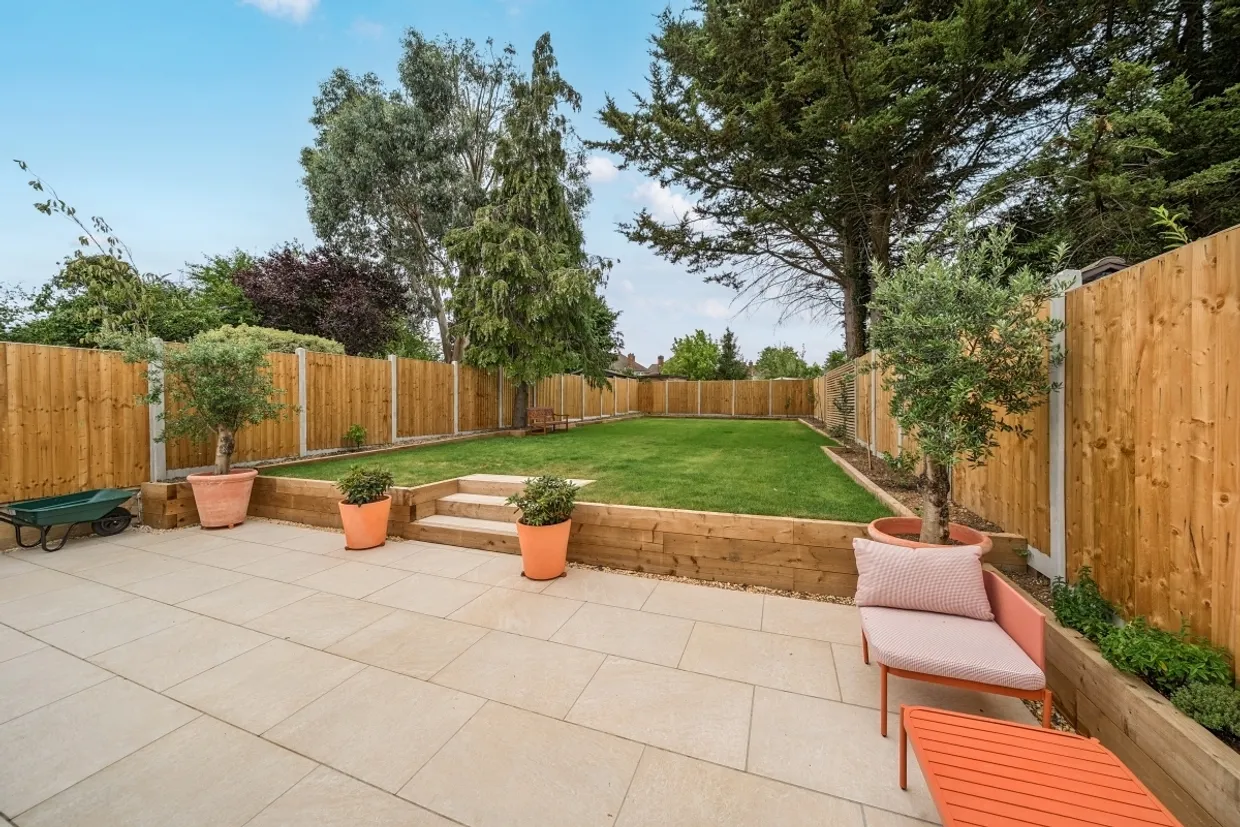Chiswell Green Lane St Albans AL2 photo 6