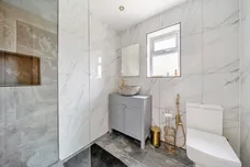 Chiswell Green Lane St Albans AL2 photo 8