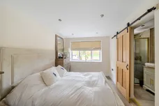 Chiswell Green Lane St Albans AL2 photo 12