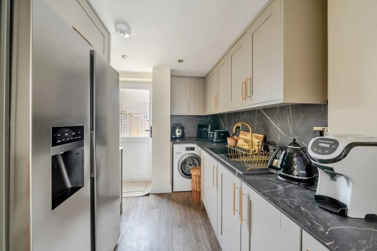 Chiswell Green Lane St Albans AL2 photo 15
