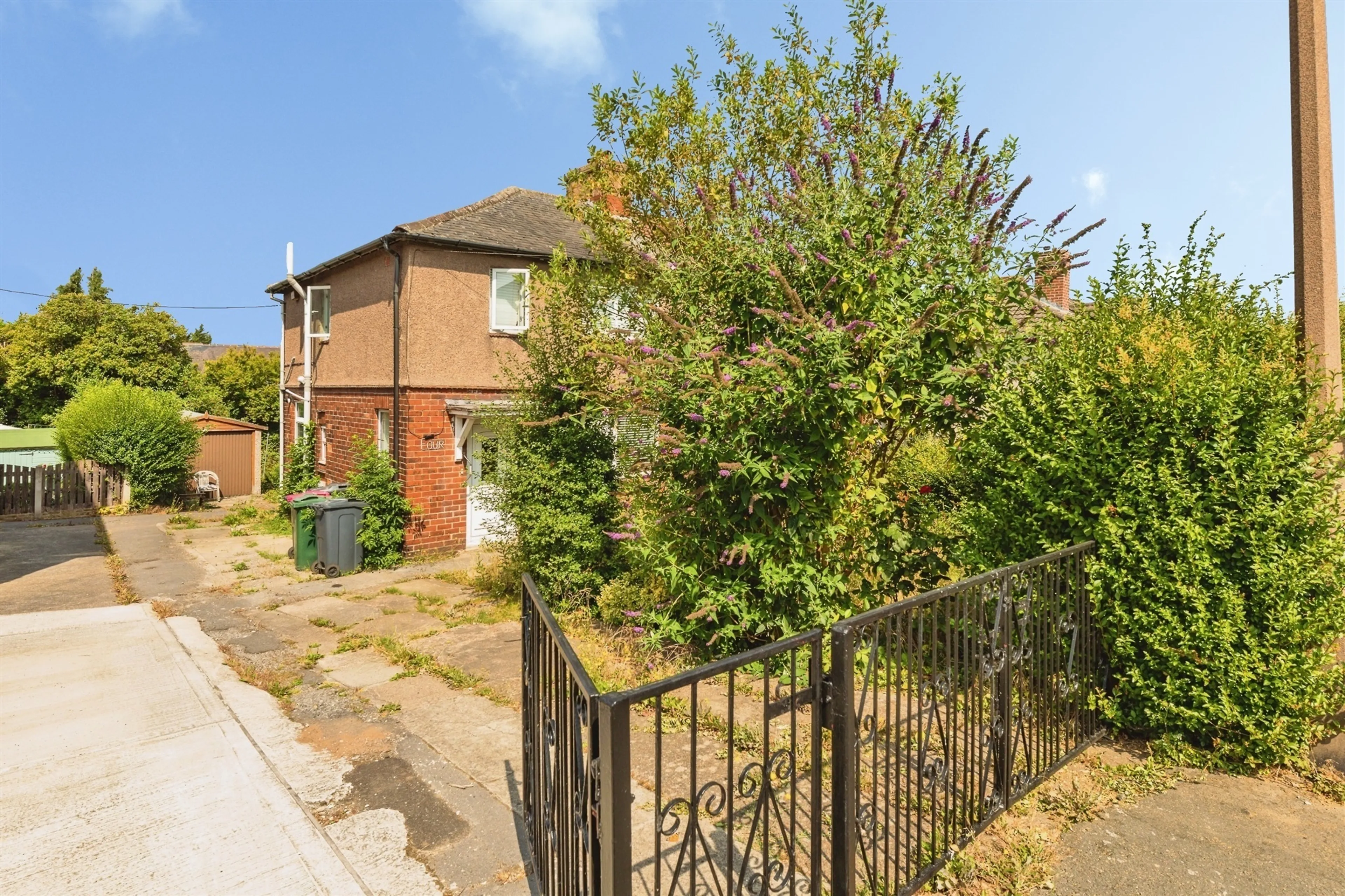 Property at West Vale Grove, Thrybergh, Rotherham
