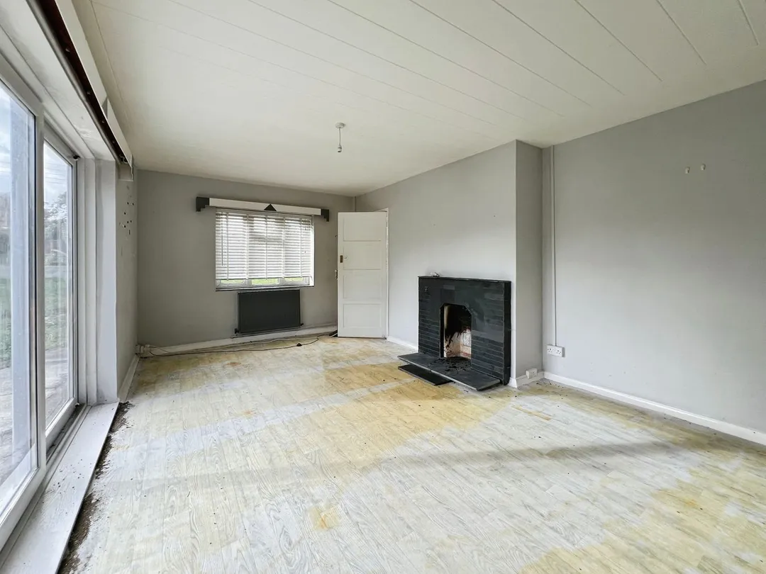 https://mr0.homeflow-assets.co.uk/files/photo/image/47907/4703/_x_/52787736.jpg