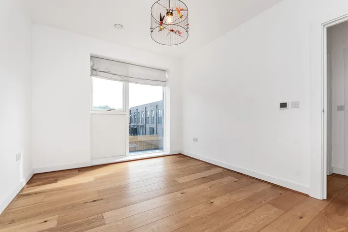 Property carousel image 17