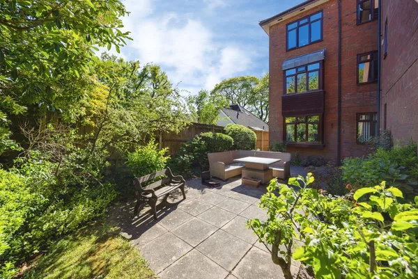 Headley Road, Grayshott, Hindhead, Ha...