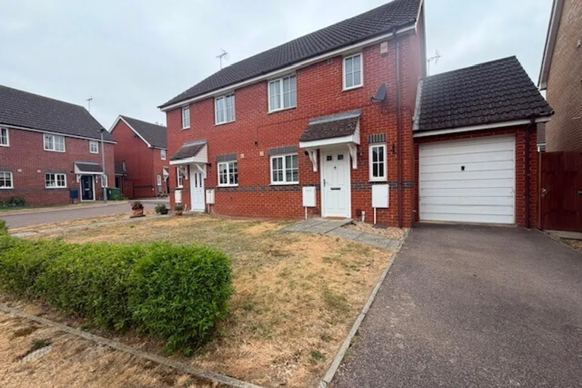 Baird Close, Yaxley, PETERBOROUGH
