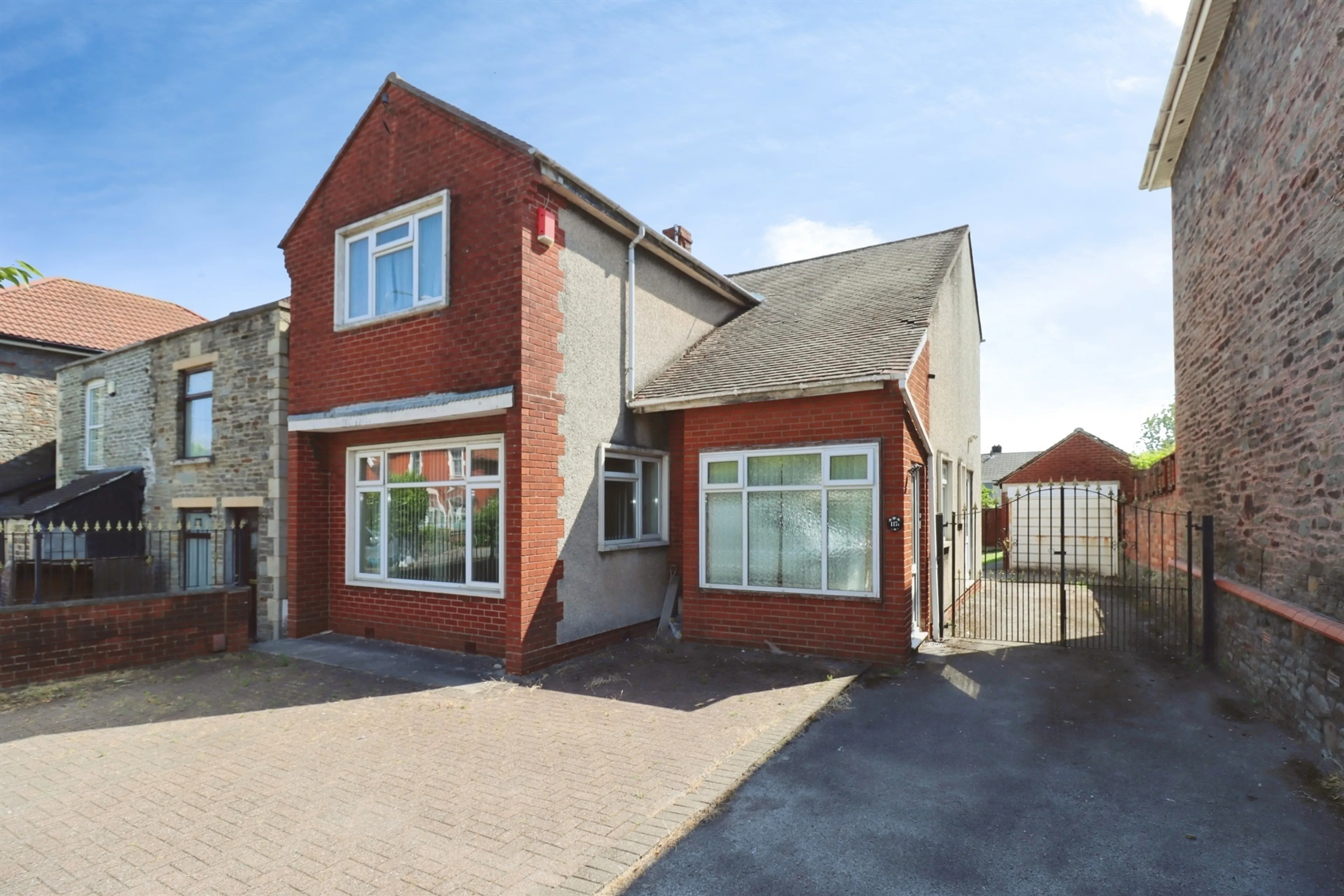 Property photo 0