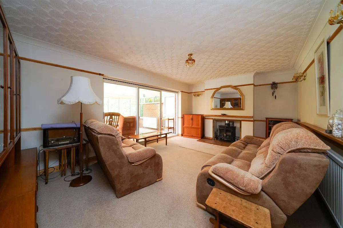 Kendale, Leverstock Green, Hemel Hempstead, Hertfordshire, HP3 8NN