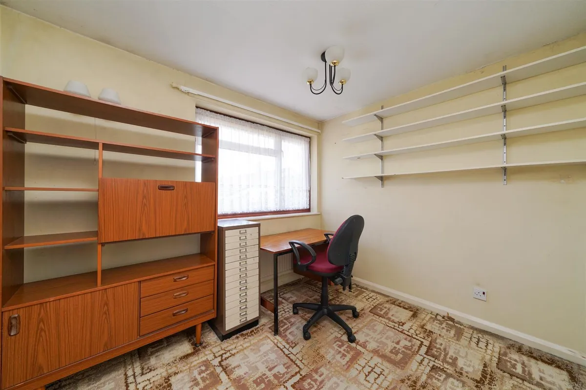 Kendale, Leverstock Green, Hemel Hempstead, Hertfordshire, HP3 8NN