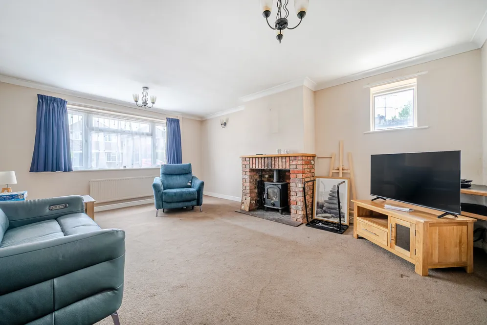 Connaught Road, Fleet, GU51 photo 5