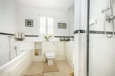Clearwater Place, Surbiton, KT6 photo 15
