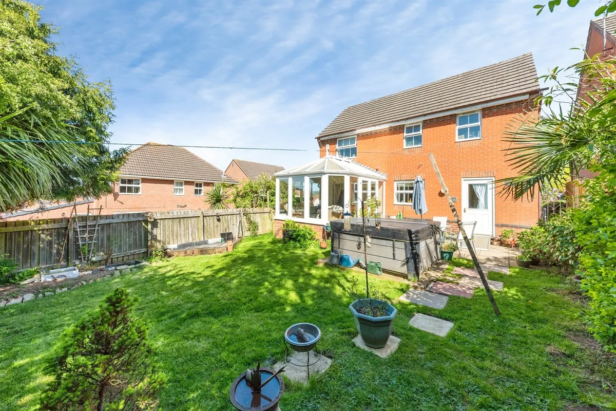 Prestwick Close, Grantham