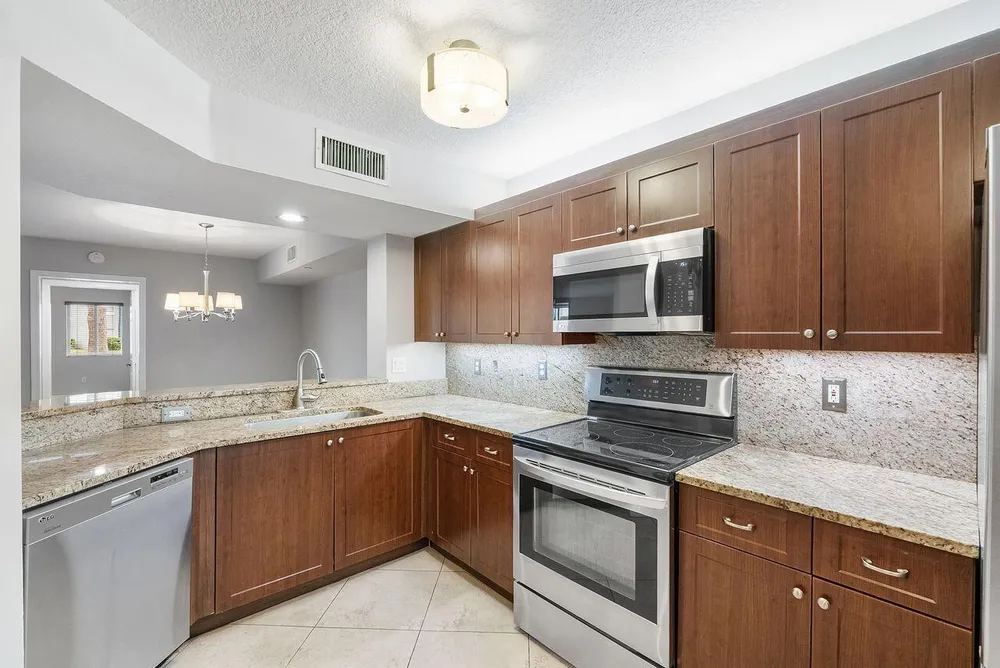 9563 Weldon Circle, Tamarac, FL 33321