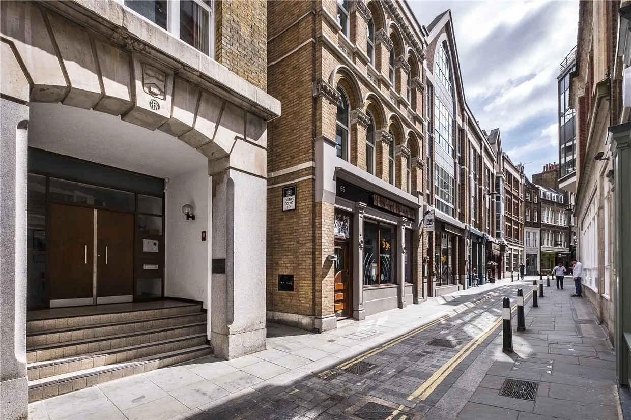 Carter Lane, London, EC4V photo 1