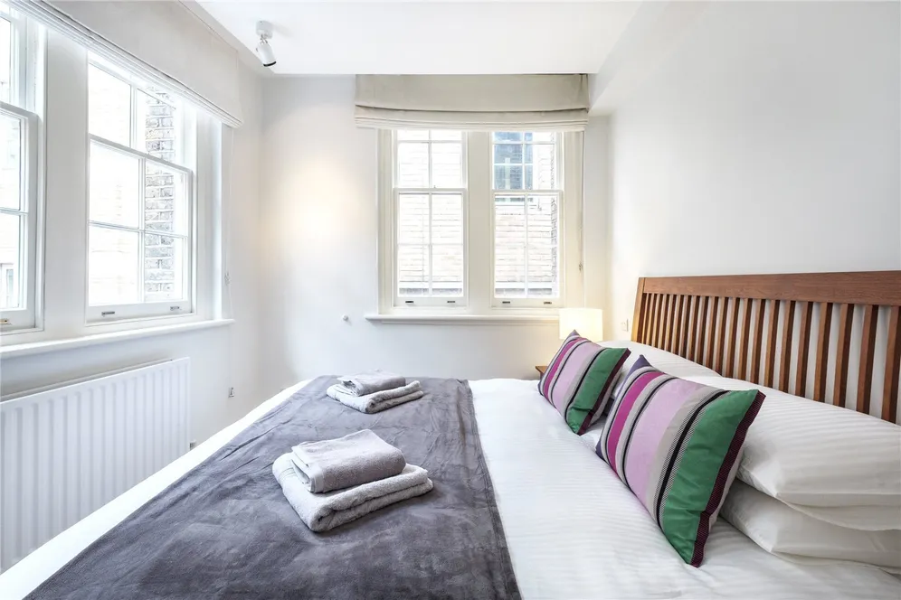 Carter Lane, London, EC4V photo 7