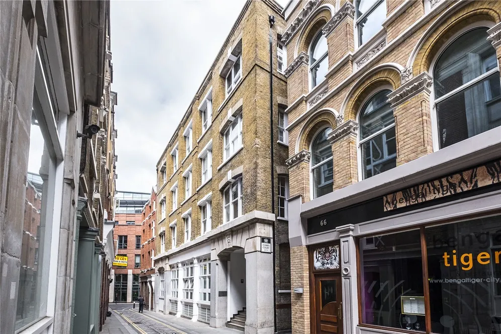 Carter Lane, London, EC4V photo 10