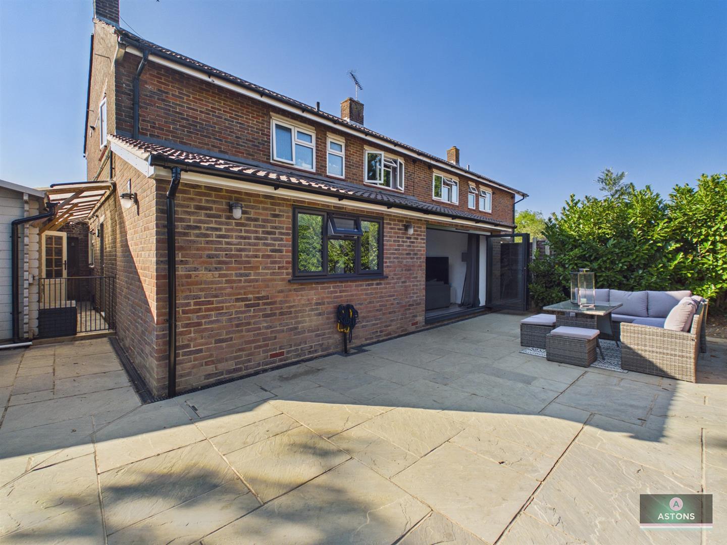 Gossops Green, Crawley Image 4