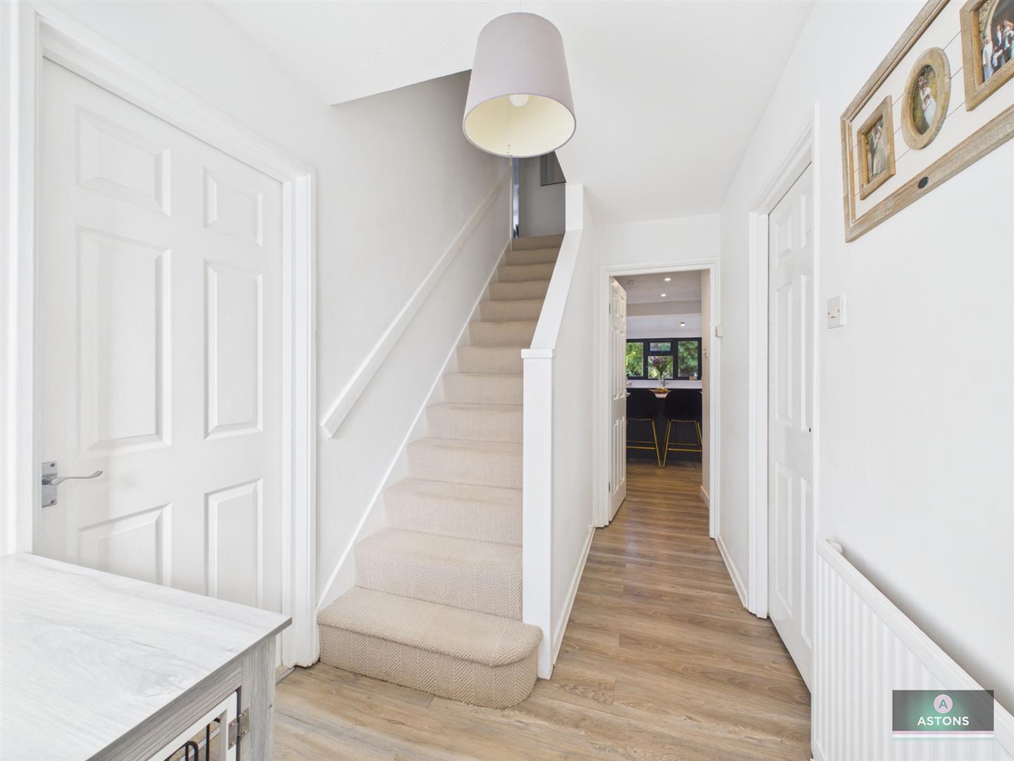 Gossops Green, Crawley Image 9