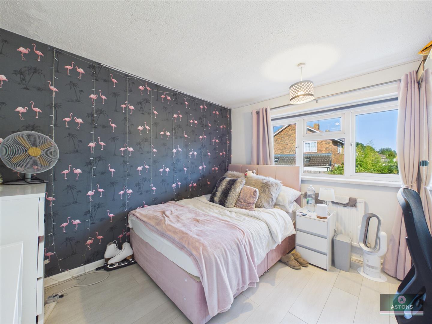 Gossops Green, Crawley Image 16
