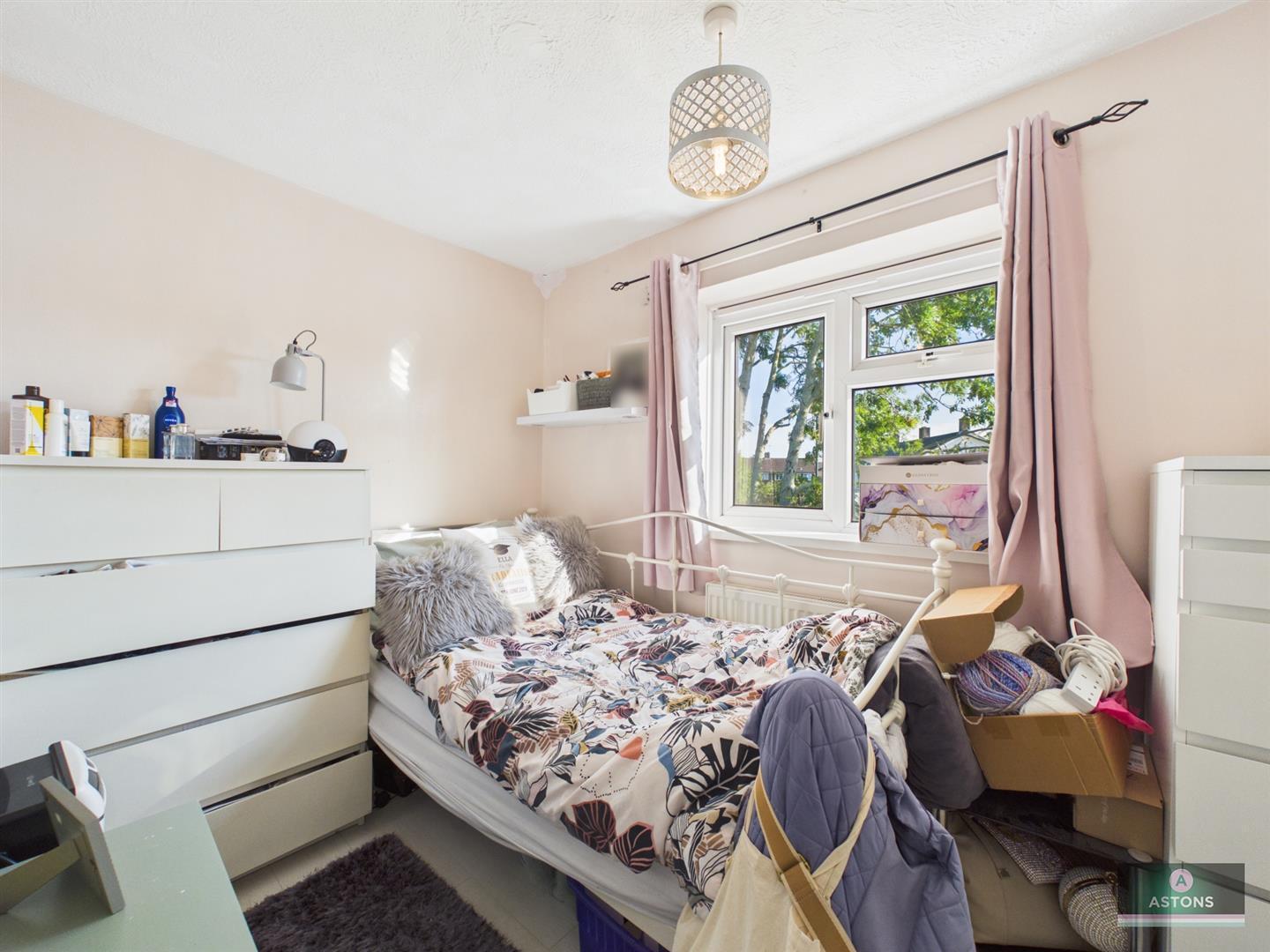 Gossops Green, Crawley Image 18