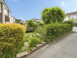 Sunhurst Drive, Oakworth, Keighley thumb 3