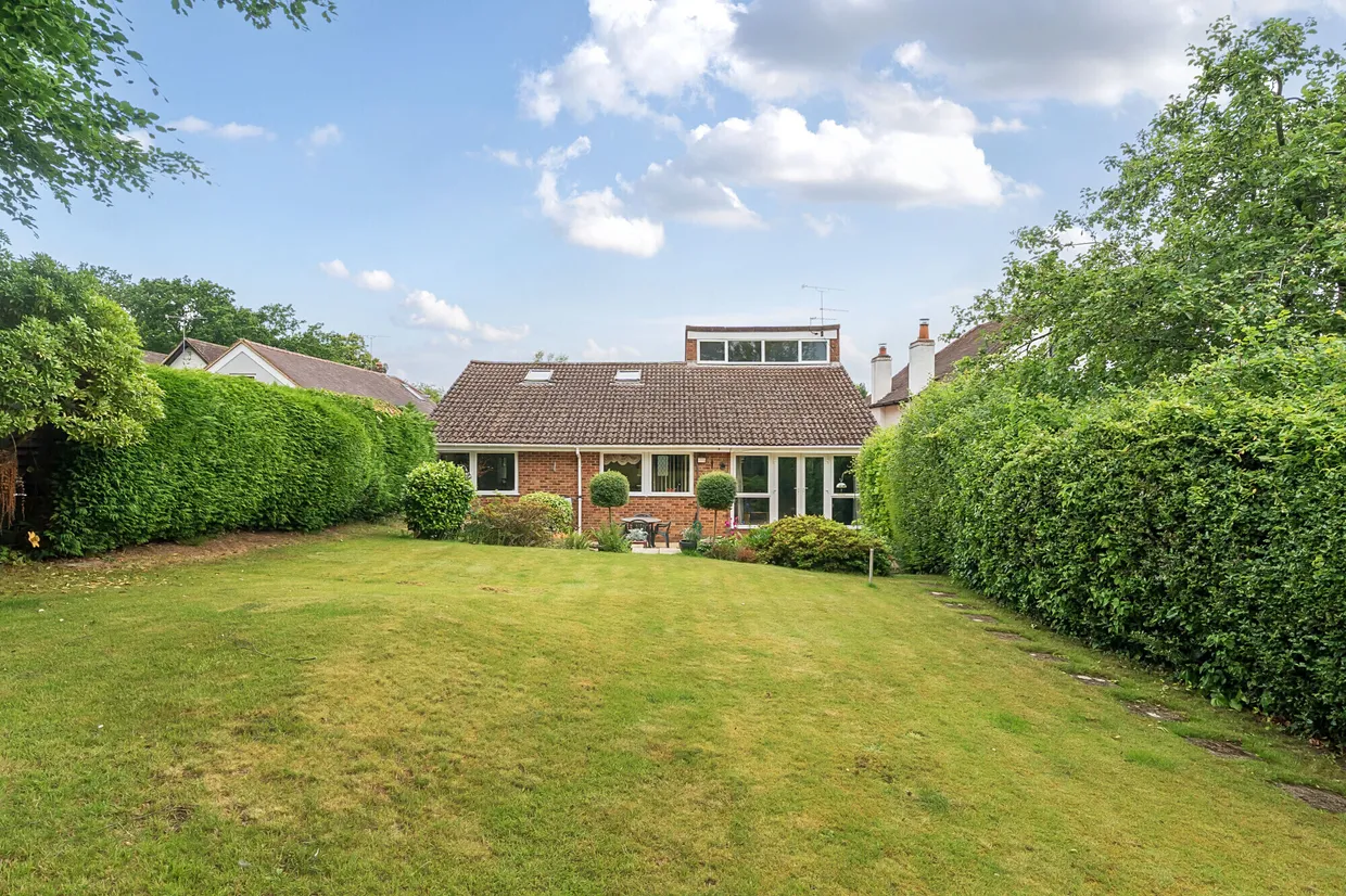 Waverley Road, Farnborough, GU14 photo 5