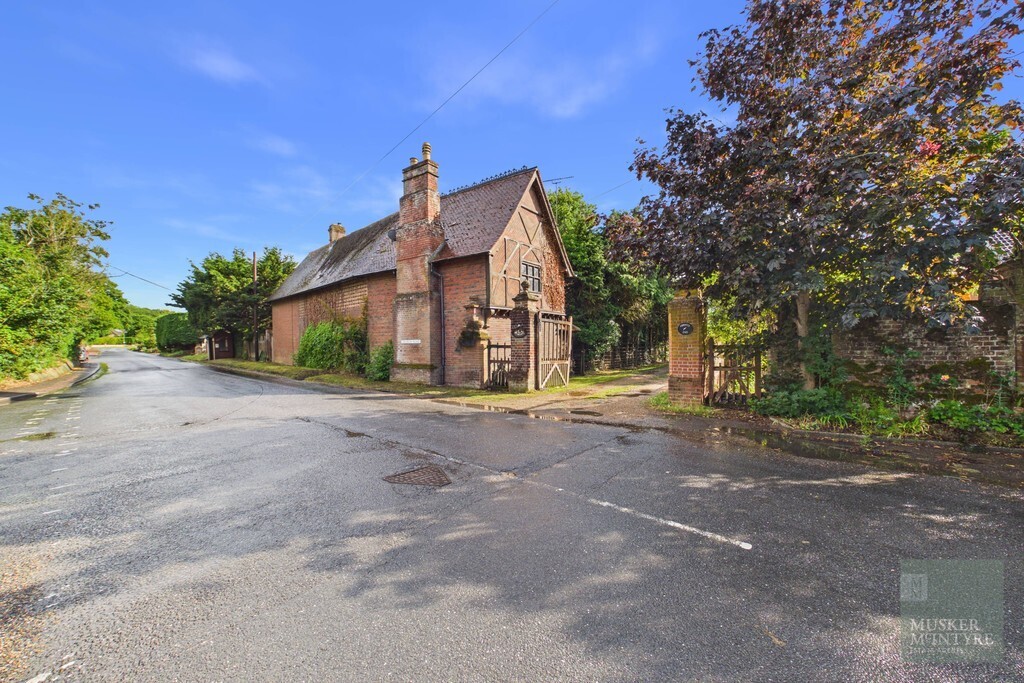 Church Road, Flixton Image 1