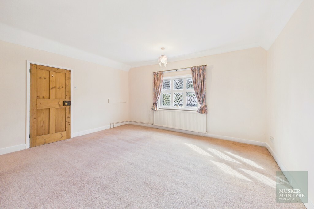 Church Road, Flixton Image 11