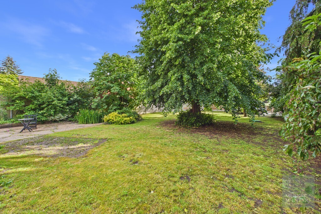 Church Road, Flixton Image 20