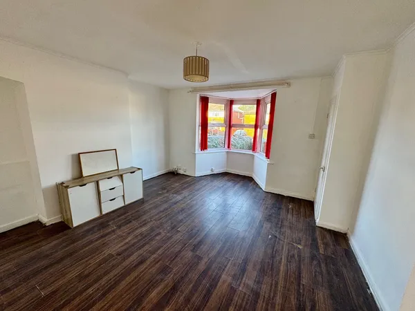 Trescott Road, Northfield, B31