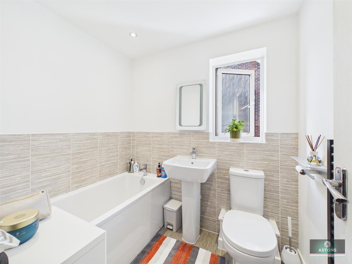 Cornwell Avenue, Crawley Image 7