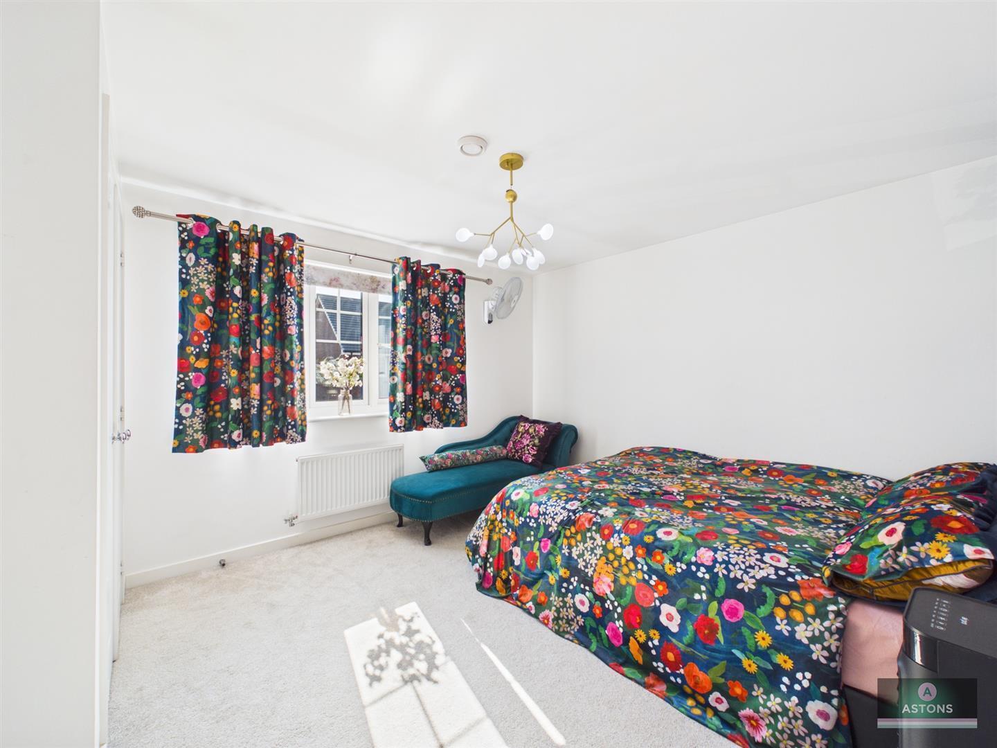 Cornwell Avenue, Crawley Image 14
