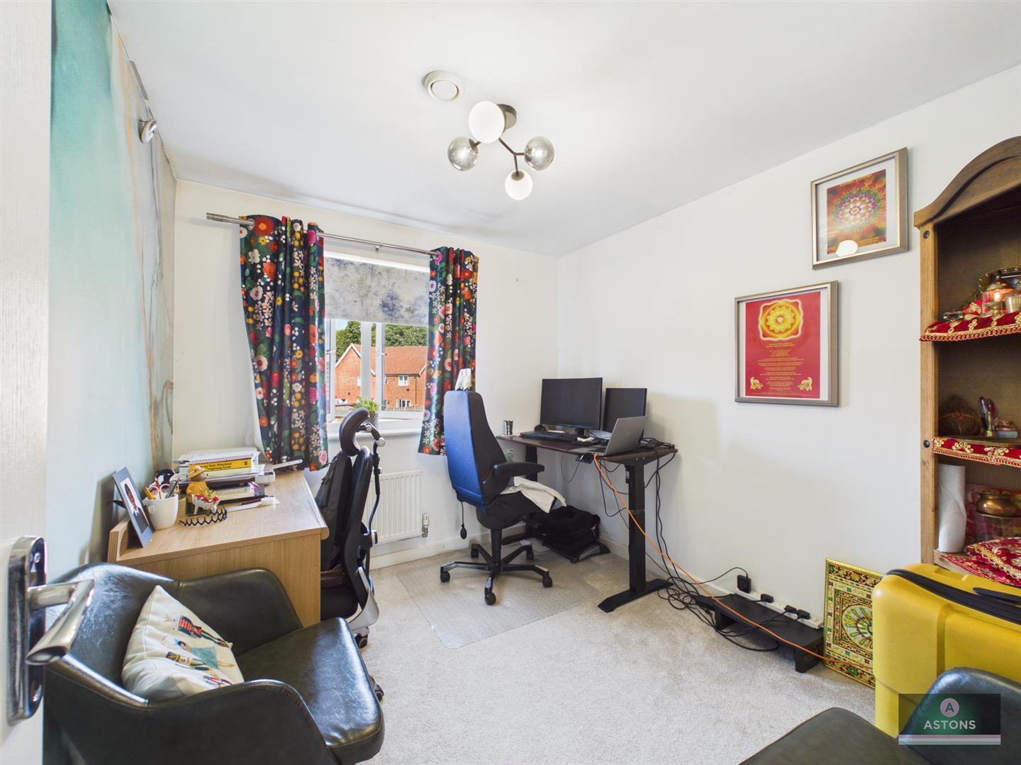 Cornwell Avenue, Crawley Image 16