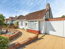 Chyngton Gardens, Seaford photo