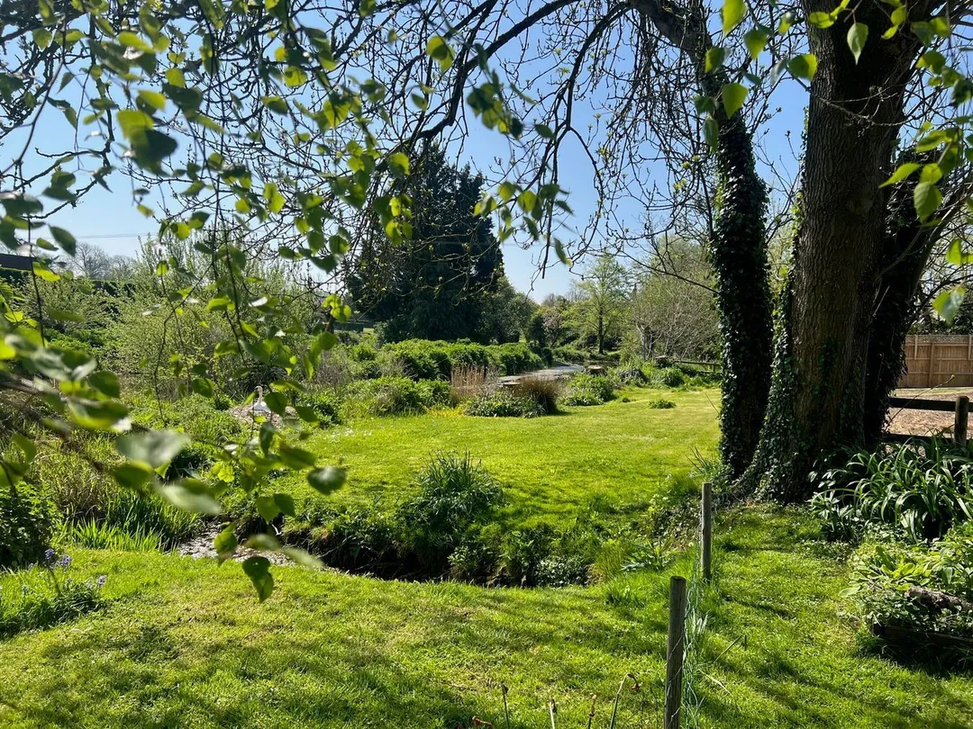 https://mr0.homeflow-assets.co.uk/files/photo/image/47910/7655/_x_/55858082.jpg